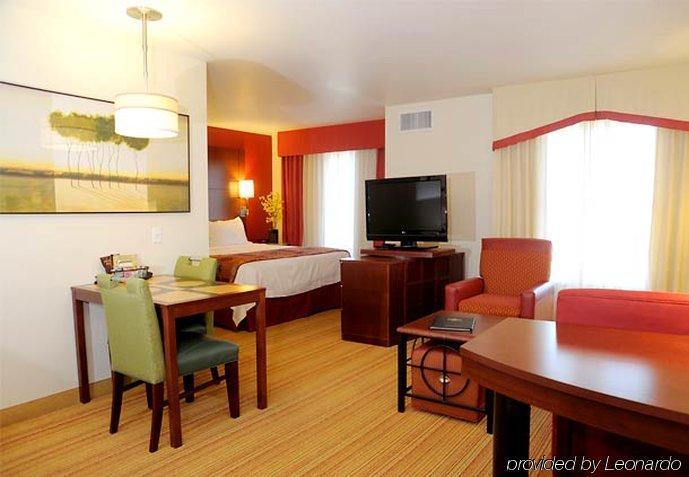 Residence Inn Dayton North Стая снимка